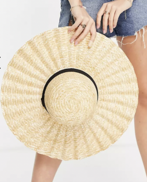 South Beach scalloped edge hat in natural straw