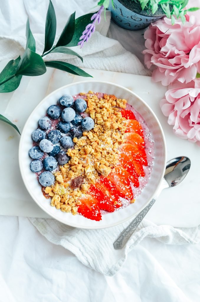 10 Ideas for valentines day at home Breakfast bowl , breakfast ideas