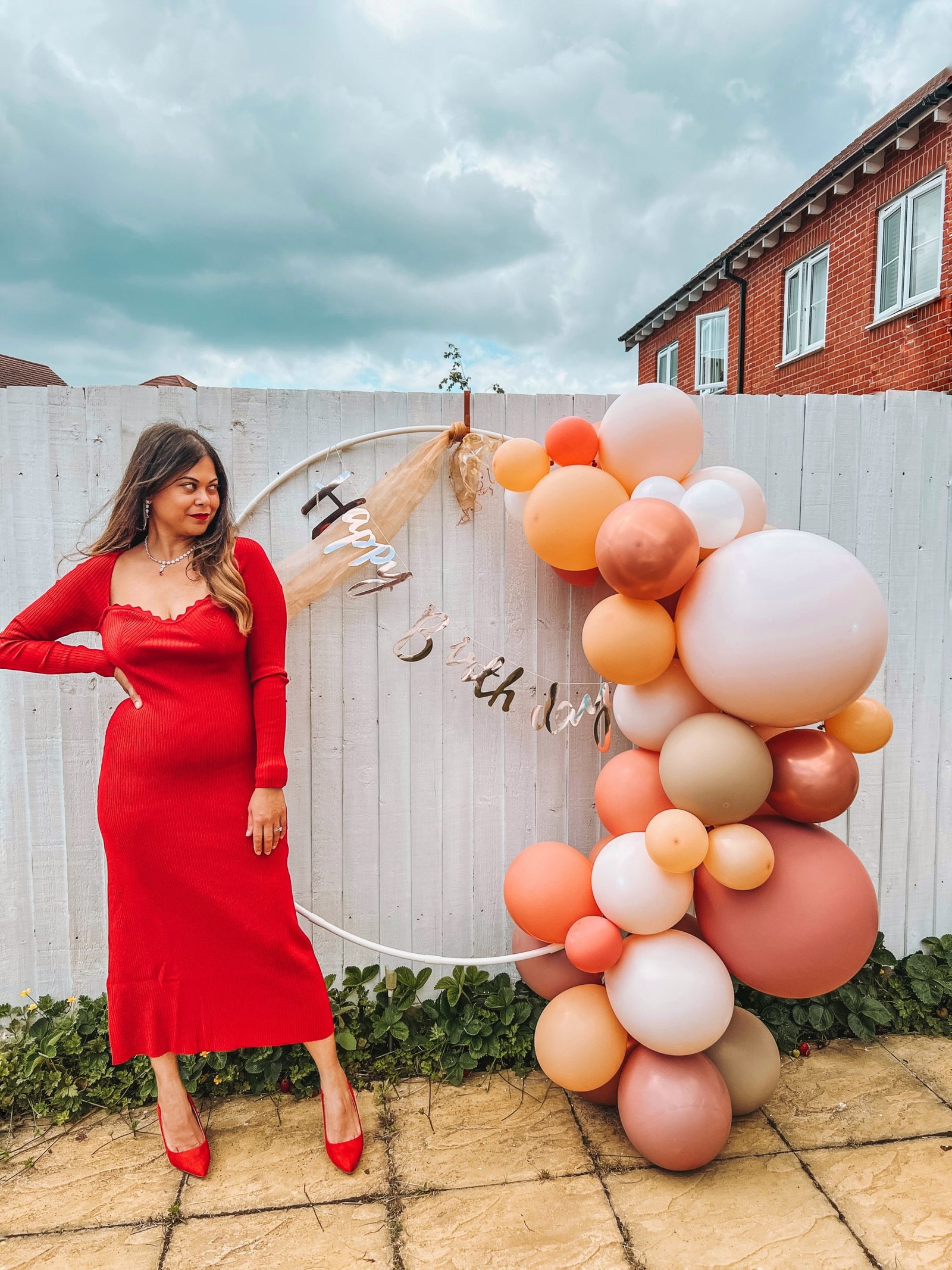 Selena Gomez Red Dress , Mango Red dress , Mango Knit dress